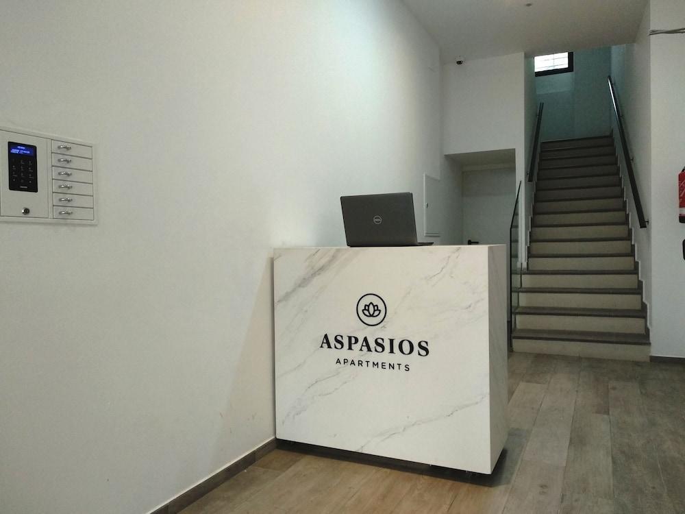 Aspasios Atocha Apartments Madrid Kültér fotó